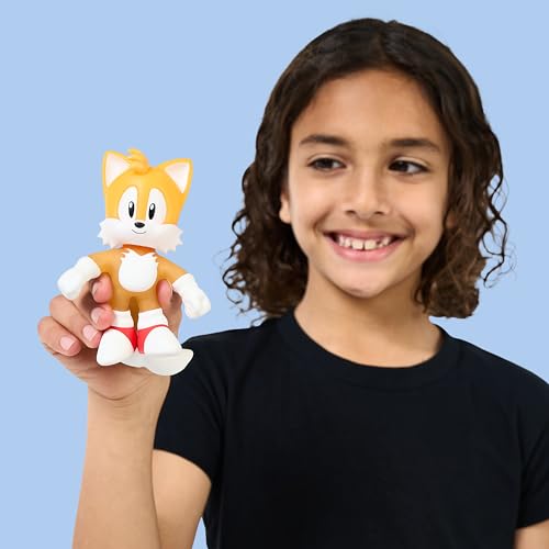 Heroes Of Goo Jit Zu Stretch Surge Tails, Powered Up With Glow Surge Giving Him Glow-In-The-Dark Powers, Scrunchy, Stretchy Fill