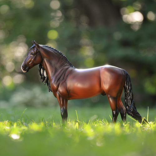 Breyer Traditional Series Dominante Xxix | Horse Toy Model | 1:9 Scale | Model #1809 Brown, Black, White