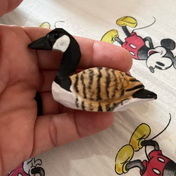 Selsela Canada Goose Figurine Decoration Handmade Wooden Statue Duck Art Decoy Carved Bird Geese Branta Small Animal Collectible
