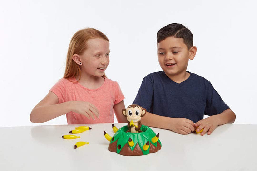Banana Blast - Pull The Bananas Until The Monkey Jumps Game - Includes A Fun Colorful 24Pc Puzzle By Goliath , Green