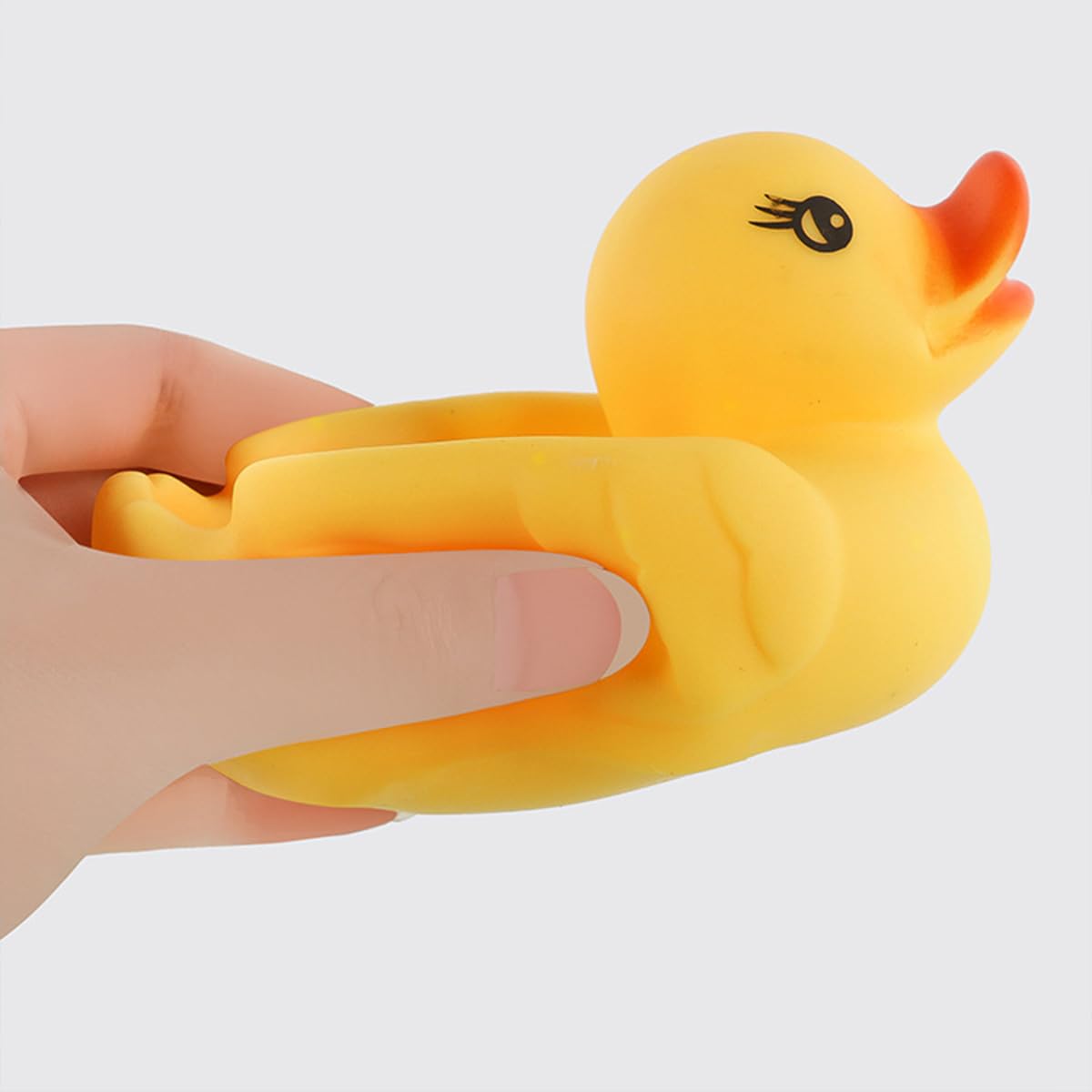 Rubber Duck Family Bathtub Toy, Bath Duck Toys 4 Pcs Rubber Duck Family Squeak Ducks Baby Shower Toy For Toddlers Boys Girls (Mo