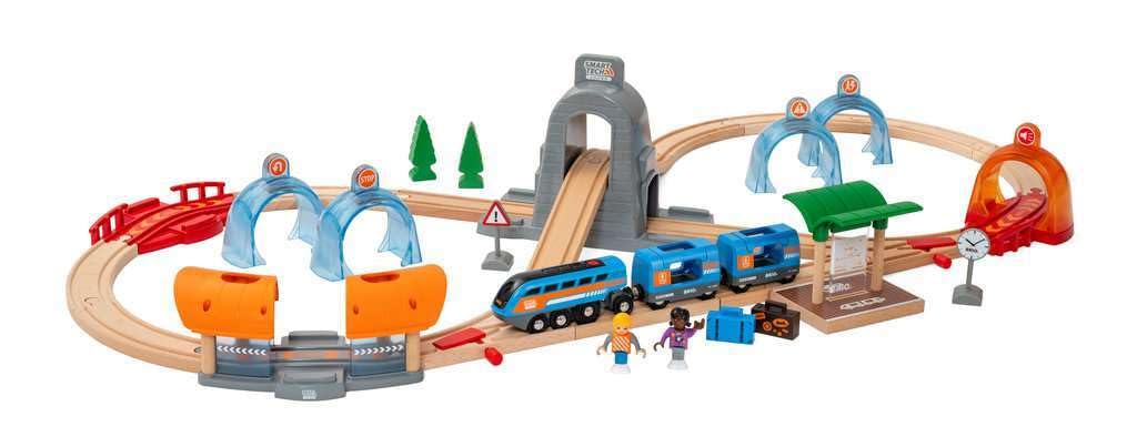 Brio 33972 Smart Tech Sound Action Tunnel Travel Set - Interactive Toy Train Set For Kids | Age 3+ | Exciting Sound Effects | Compatible With Other Brio Sets | Forestry Stewardship Council Certified