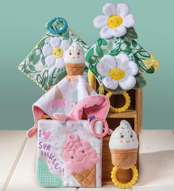 Sweet Soothie Crinkle Teether Toy With Baby Paper And Squeaker, 6 X 6-Inches, Daisy