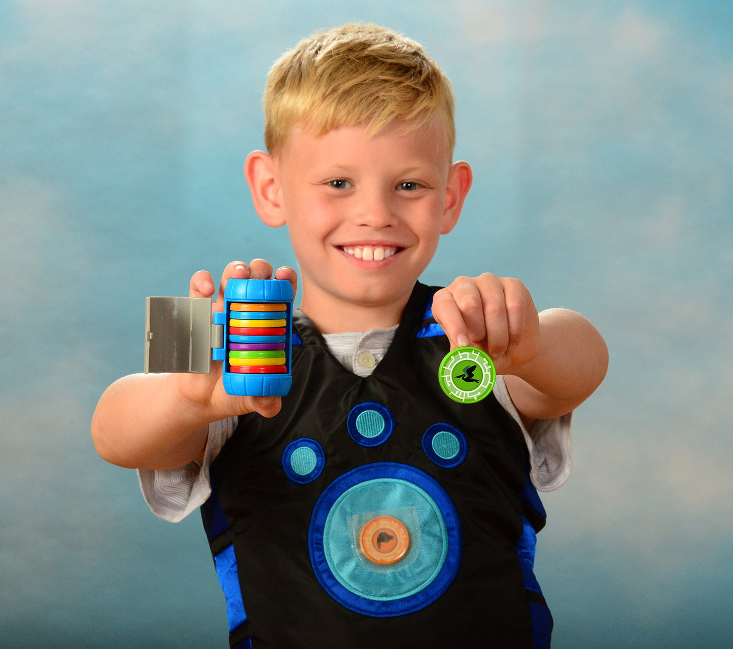 Wild Kratts Martin Kratt Creature Power Disc Holder Set With 20 Discs - Officially Licensed - Figure Toy For Pretend & Dress Up Play - Includes 15 Exclusive Collectables - Great Gift For Kids