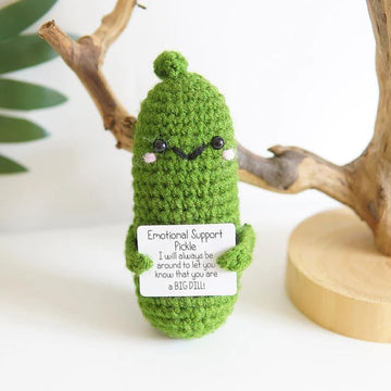 ruifengsheng Handmade Cucumber Crochet Doll - Light Green, 1 inch Wool Emotional Support Pickle for Girls, Perfect Gift & Decor