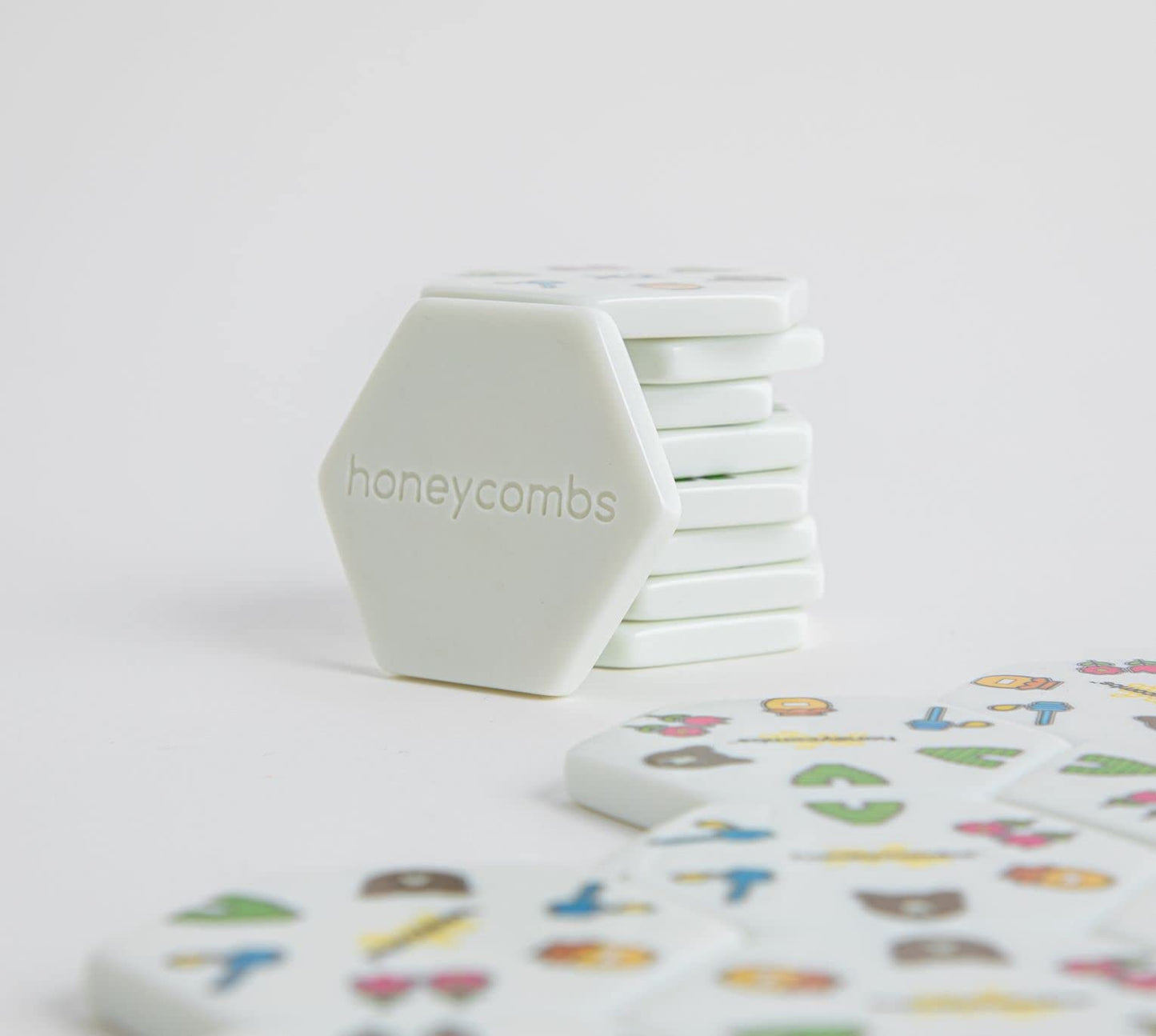 HoneyCombs Matching Game for Kids & Families - Educational, Award-Winning, Resin, Multicolore (Jaune / Noir), Model PIA04914