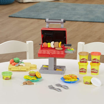 Play-Doh Kitchen Creations Grill 'N Stamp Playset For Kids 3 Years And Up With 6 Non-Toxic Modeling Compound Colors And 7 Barbecue Toy Accessories