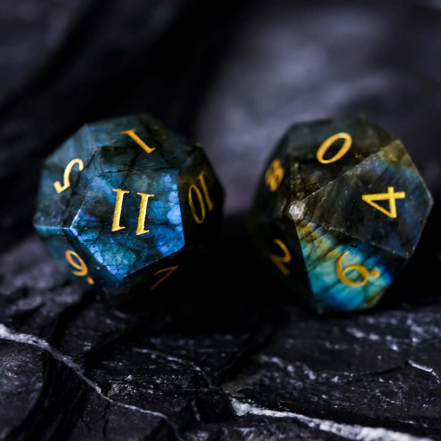 UDIXI Gemstone DND Dice Set, 7PCS Natural Stone D&D Dice Polyhedral Dice with Gift Case for Dungeons and Dragons Role Playing Ga