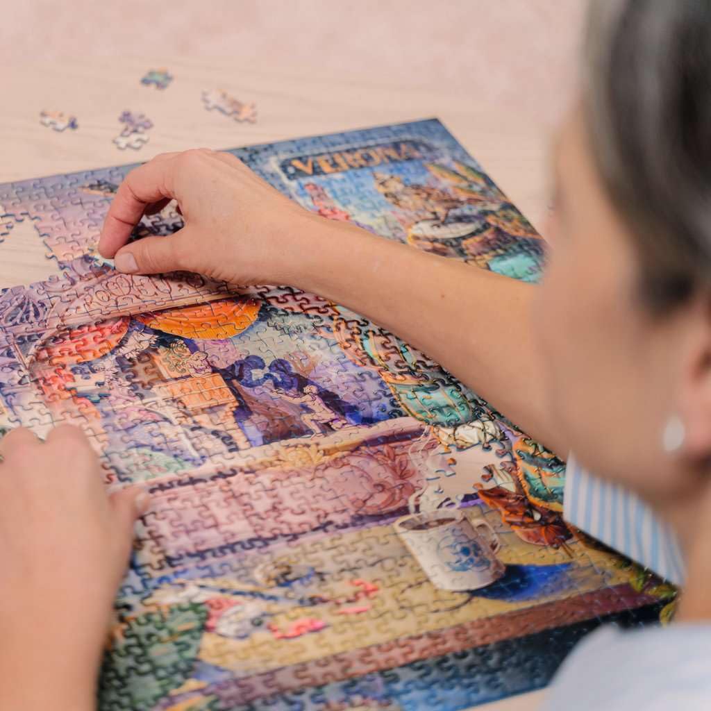Ravensburger Romeo & Juliet 750 Piece Jigsaw Puzzle - Handcrafted Cardboard, Multicolor, Model 12000997, Perfect Fit for Adults