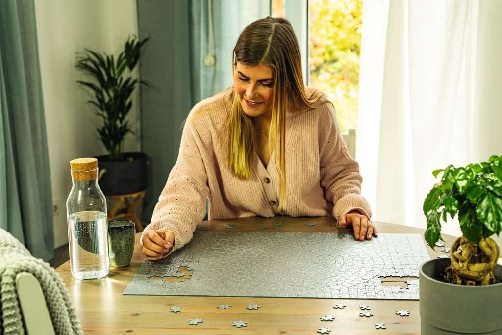 Ravensburger 654 Piece Jigsaw Puzzle - Unique Softclick Technology, 27 x 20 inches, Pink, Model 15964