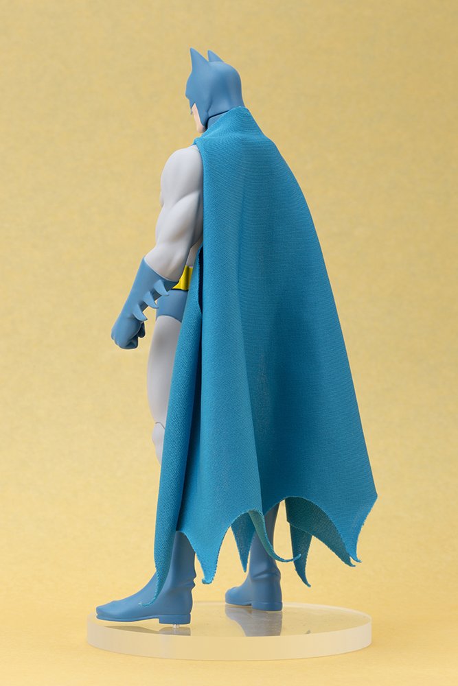 Batman Kotobukiya Dc Comics Classic Costume Artfx+ Statue