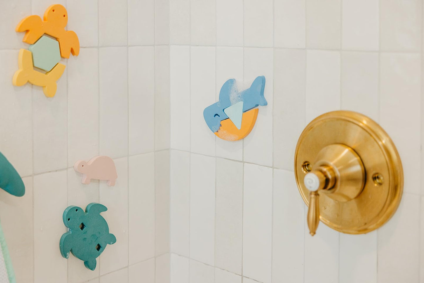 Copper Pearl 15-Piece Foam Bath Toy Set: Floating Foam Shapes For Kids, Fun Puzzle Bath Foam For Toddlers, Stick-On Baby Bath To