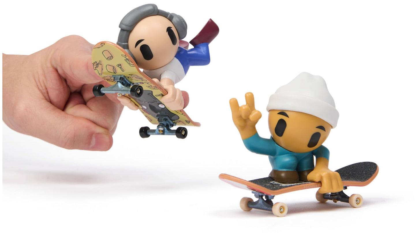 Tech Deck Sk8 Crew, 2-Pack Exclusive Fingerboards With Assistive Figures, Collectible And Customisable Mini Skateboards, Kids To