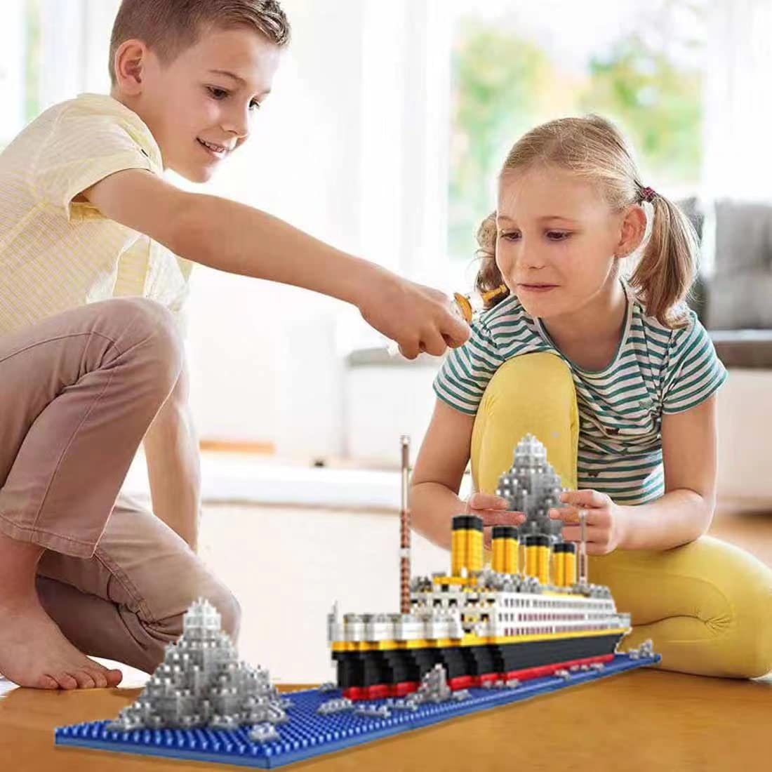 Elaicree Titanic Ship Micro Mini Building Blocks Set, 1860 Pcs 3D Puzzle Sets Diy Educational Toys Gift For Adults And Kids…