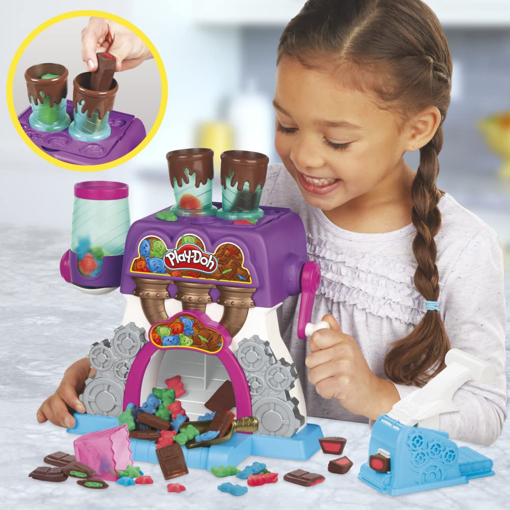 Play-Doh Kitchen Creations Candy Delight Playset for Kids 3 Years and Up with 5 Cans, Non-Toxic