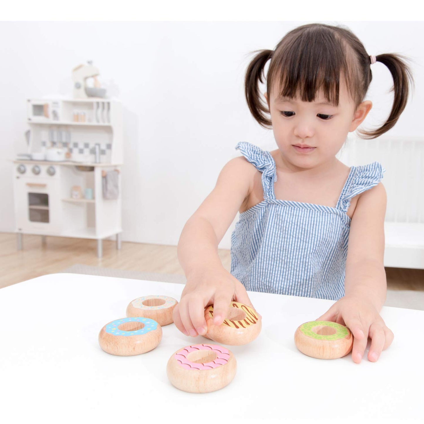 New Classic Toys Wooden Donuts Set - Cooking Simulation Toy for Kids, Educational Color Perception for Preschool Toddlers, Blue