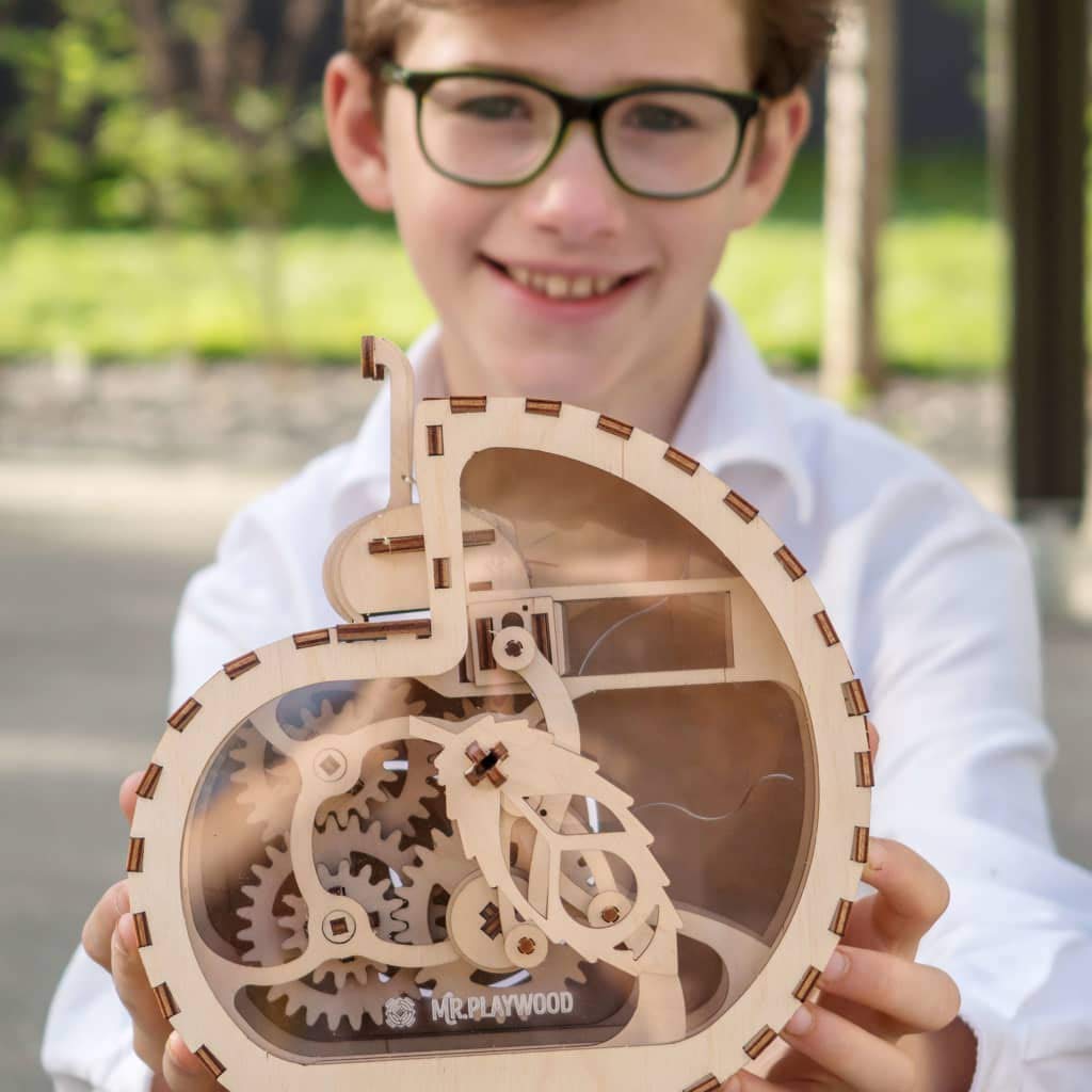 Wise Elk Snail Wooden Mechanical Model Kit