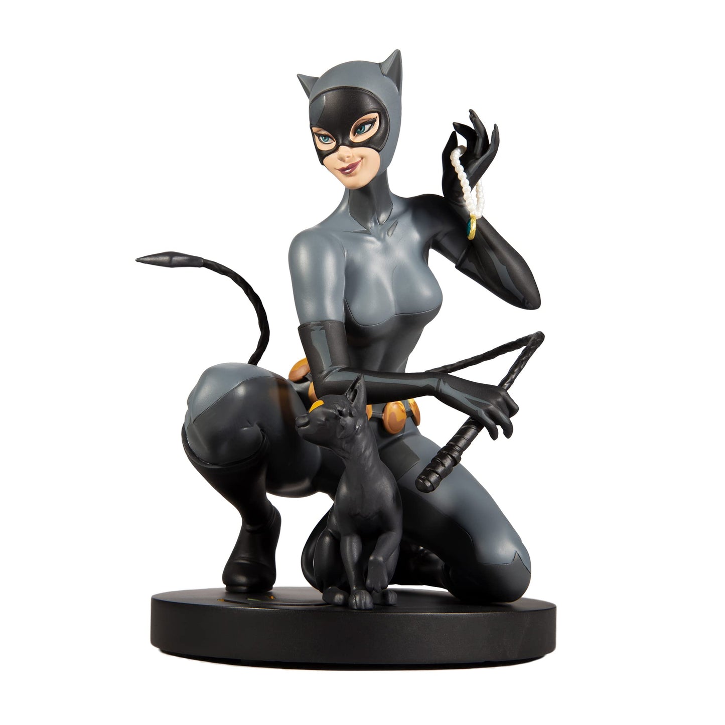Mcfarlane Toys - Dc Direct - Dc Designer Series Catwoman By Stanley Artgerm Lau (Resin)