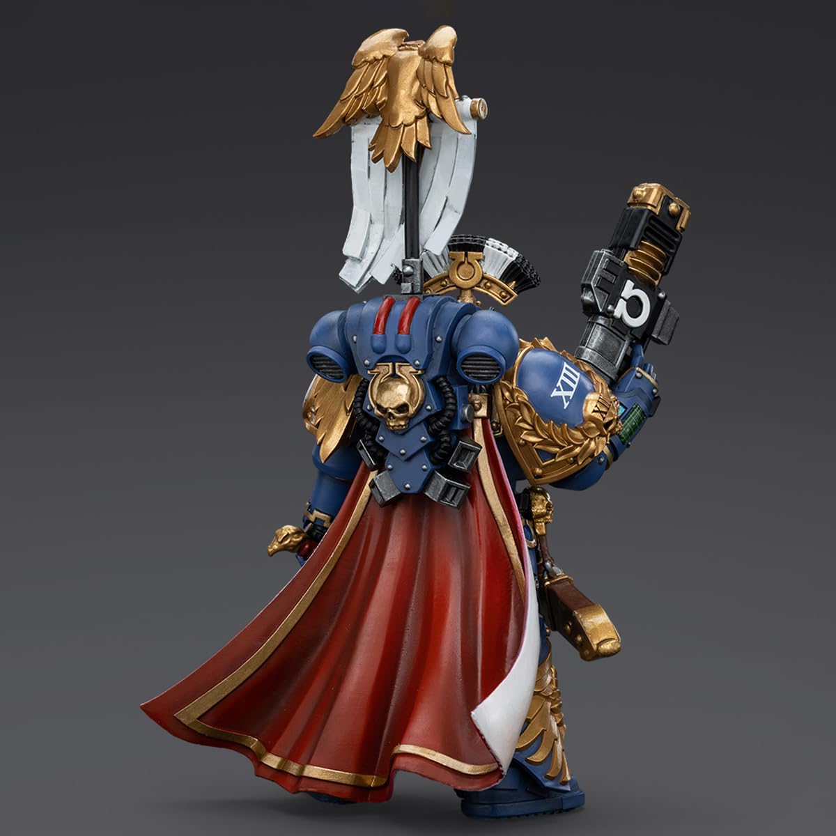 JOYTOY Warhammer The Horus Heresy 1/18 Action Figure Ultramarines Legion Praetor with Power decorative replica blade and Volkite Serpenta Collection Model Birthday Gift JT00126