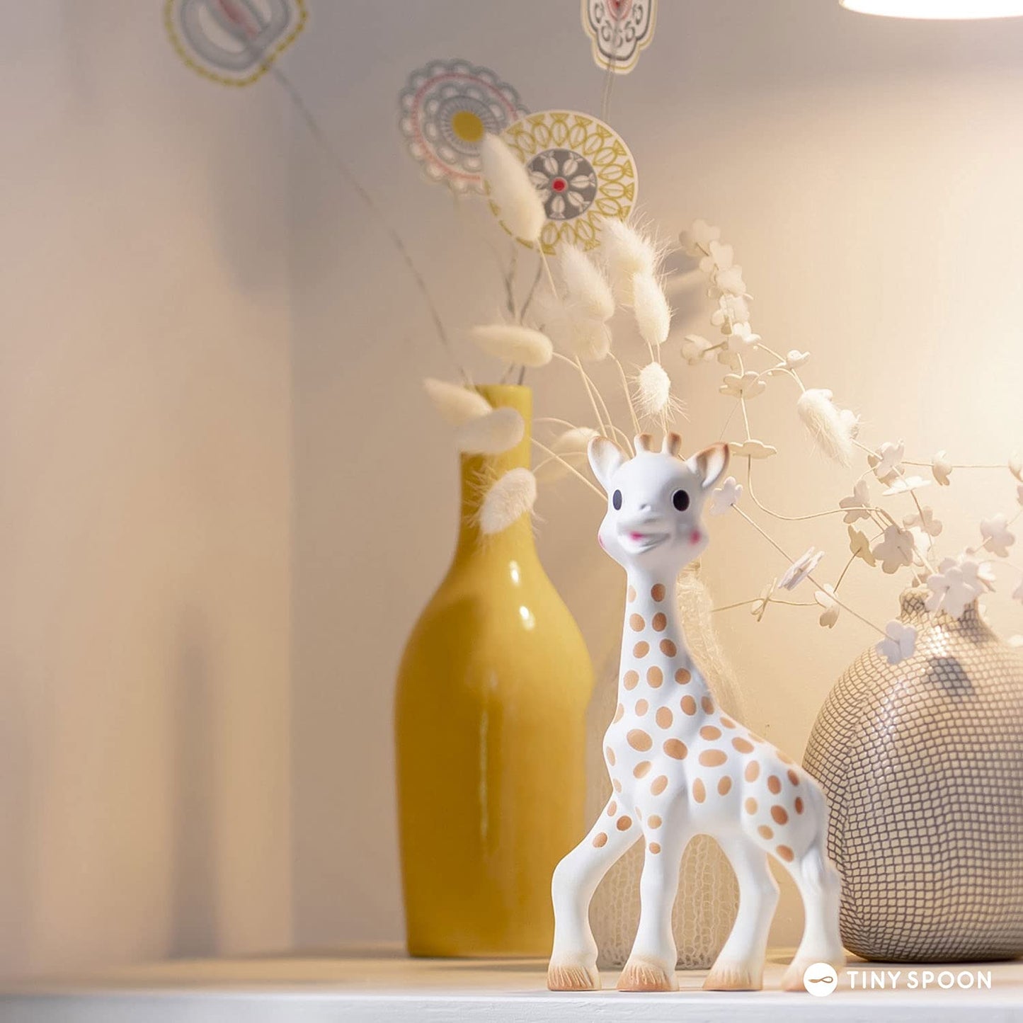 Sophie la girafe Giraffe Conservation Foundation Set - Handcrafted Natural Rubber Teething Toys, Small, Includes Mini Keychain, Model 516514