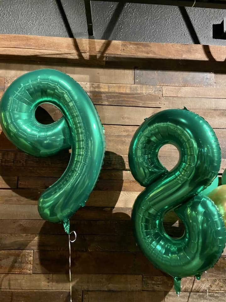 Green Number 8 Balloon 40 Inch, 8 Balloon Number, 8Th Birthday Decorations, Green Party Supplies For Boys Girls