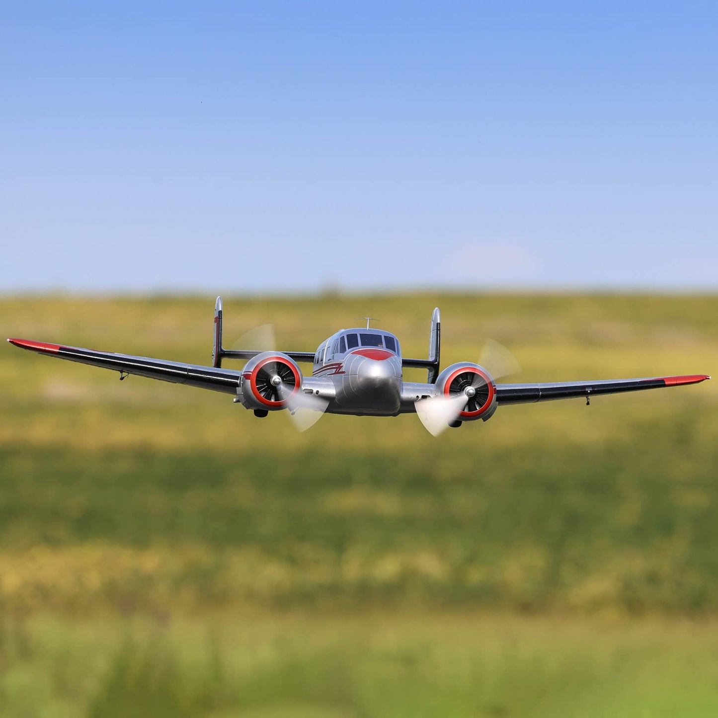 E-Flite Rc Airplane Beechcraft D18 1.5M Bnf Basic Transmitter Battery And Charger Not Included Efl106250