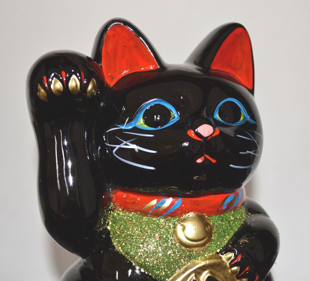 Tokoname Ware 7.5 Black Maneki Neko (Right Hand)