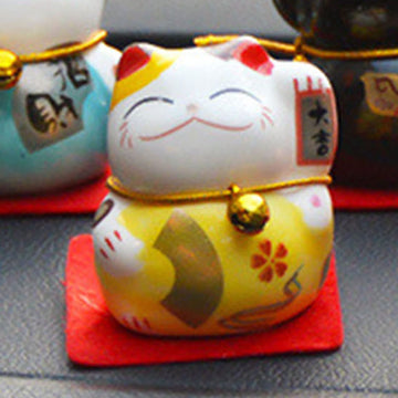 Kuuleyn 5Pcs Mini Maneki Neko,Lucky Cat Figurines,Japanese Ceramic Fortune Cat Figurines Small Cute Bright Colors Smoothing Lines Maneki Neko Figurines For Car Table