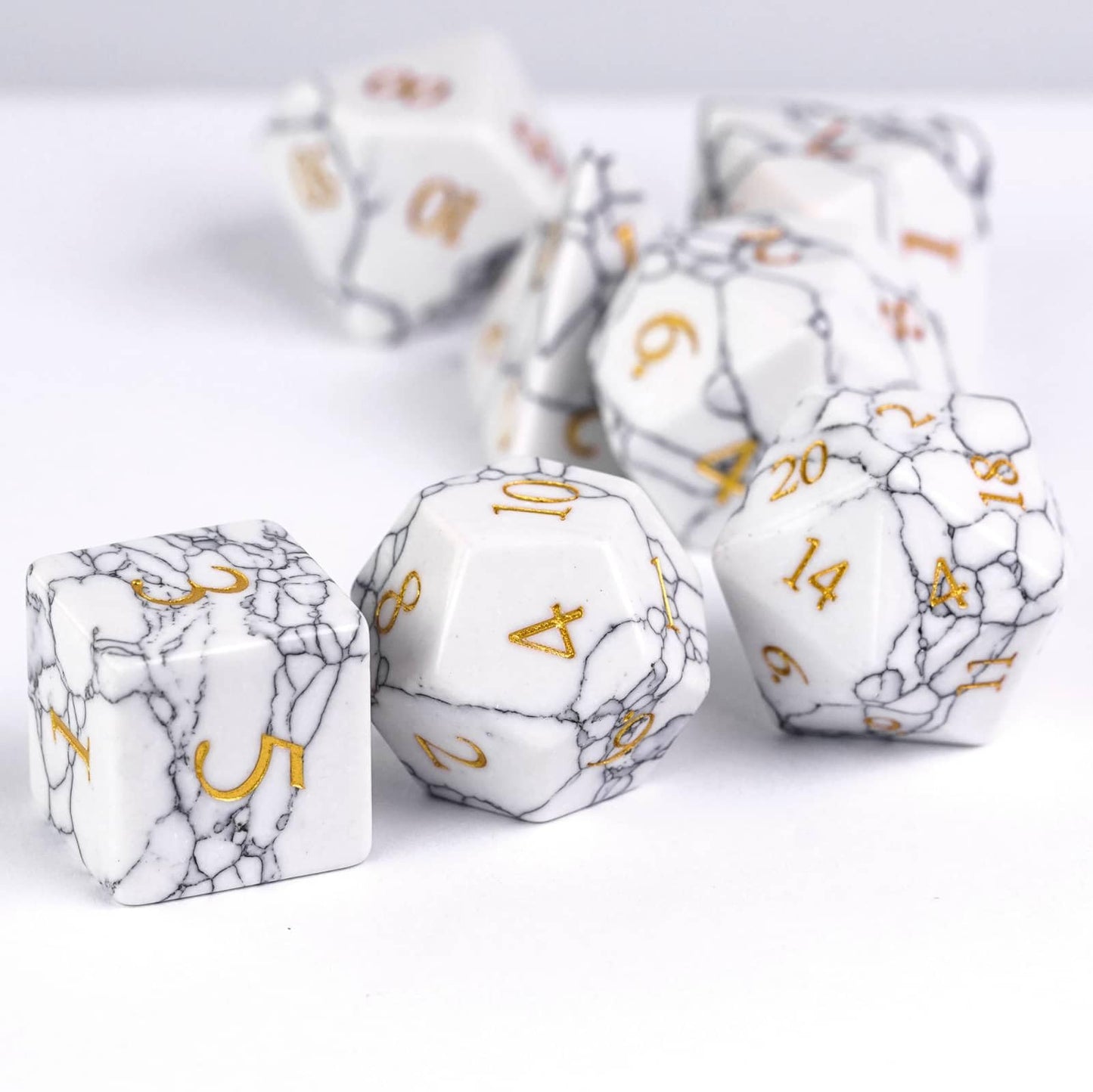 UDIXI Howlite Stone Dice Set D&D 7PCS Gemstone Dice Polyhedral DND Dice with Gift Case for Dungeons and Dragons Role Playing Gam