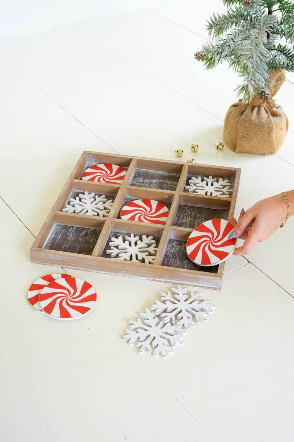 Holiday Wooden Tic Tac Toe