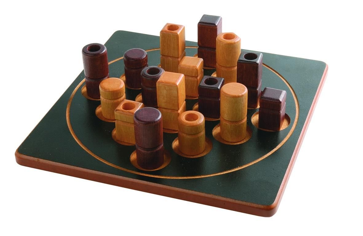 GIGAMIC Quarto Wooden Strategy Board Game for 2 Players, Ages 8+, Multi-colored, Model GCQA-EN, 15 Minutes Playtime