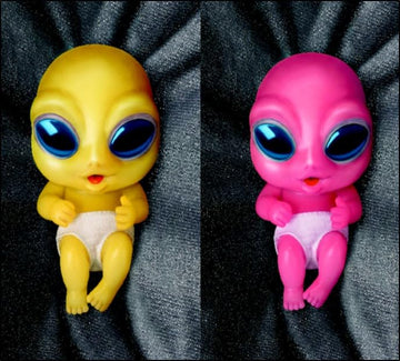 The Ashton-Drake Silicone Alien Baby Doll Celeste, 4 Inches, with Blanket, Diaper and Pacifier, Color Changing Skin