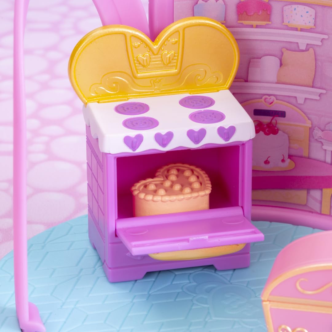 Royale High Baking Class Playset - 1 Doll & 6 Accessories - 3-Inch - Virtual Item Code - Ages 5+ - Fits Inside Castle Playset