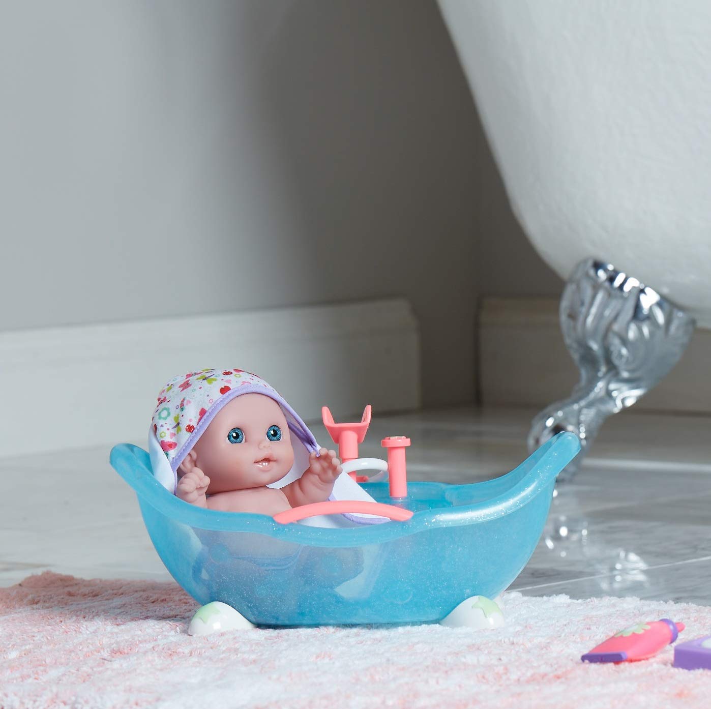 Jc Toys Lil Cutesies 8.5' All Vinyl Doll And Real Working Bath Set | Posable And Washable | Removable Outfit | Bath With Play Accessories Ages 2+ , Blue