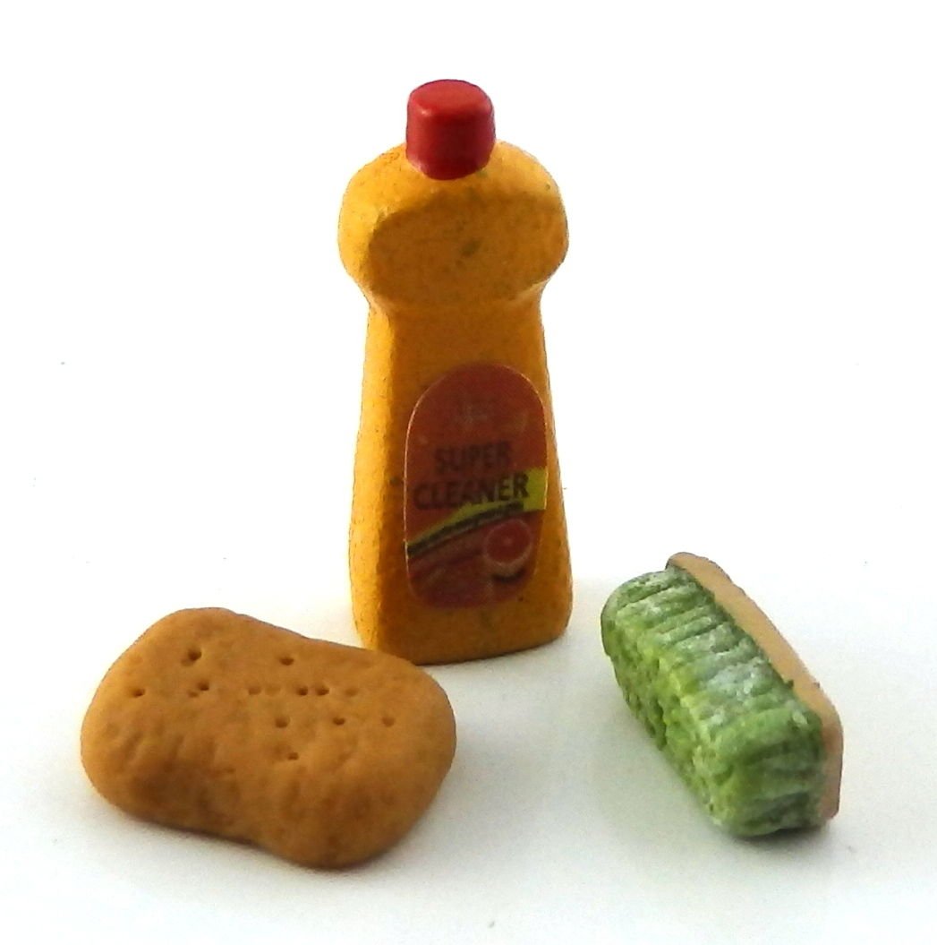 Dollhouse Miniature Set of 3 Cleaning Supplies