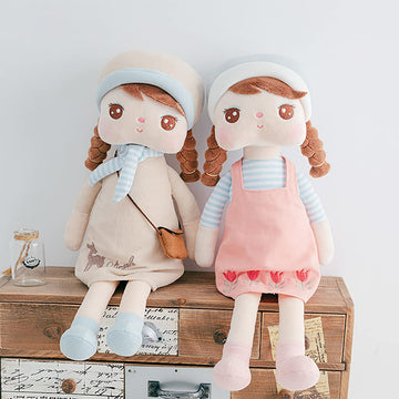 Gesuche 16 limited availability New MeToo Princess Doll Cute Pigtail-Girl with a Hat Plush Doll Soft Dolls Baby Doll Girl Gifts Non-Toxic Soft Skin-Friendly PP Cotton Plush Stuffed Angela Doll (Khaki)