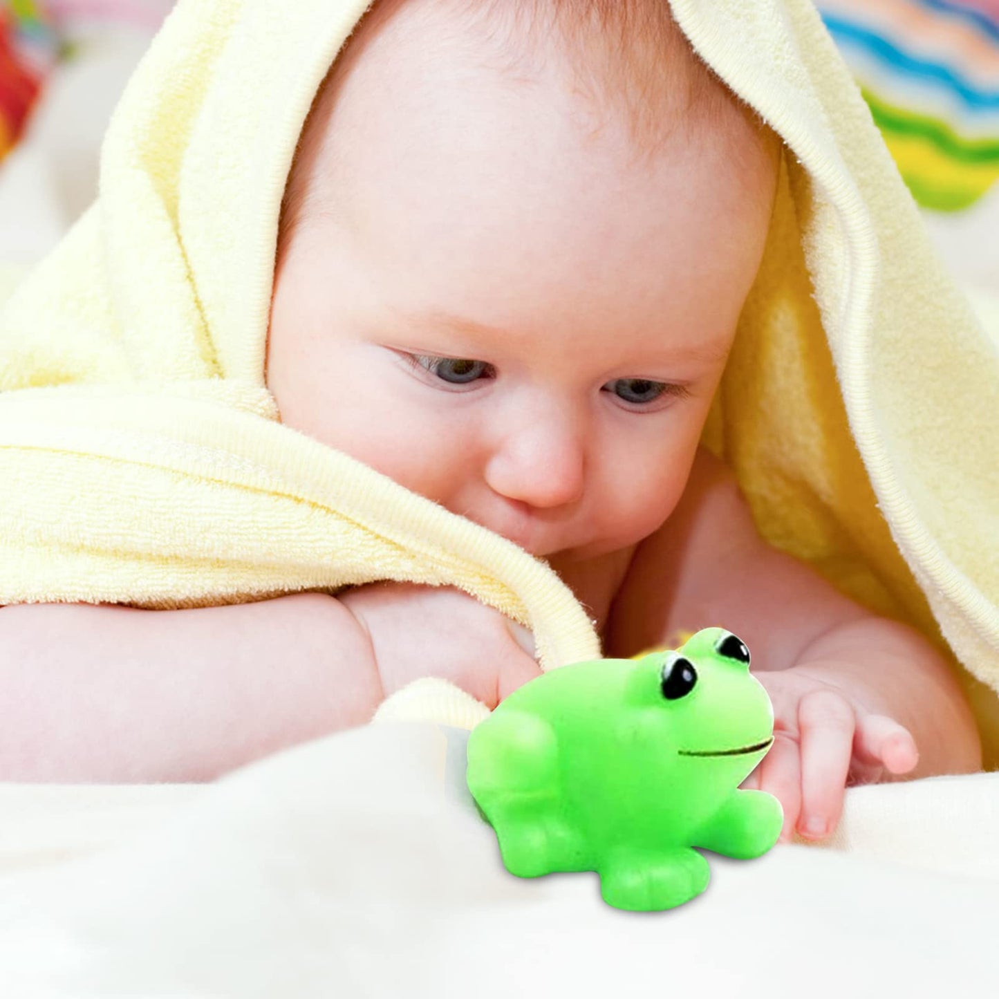 Truegood 12Pcs Frogs Baby Bath Tub Bathing Rubber Squeaky Toys Toy Frog