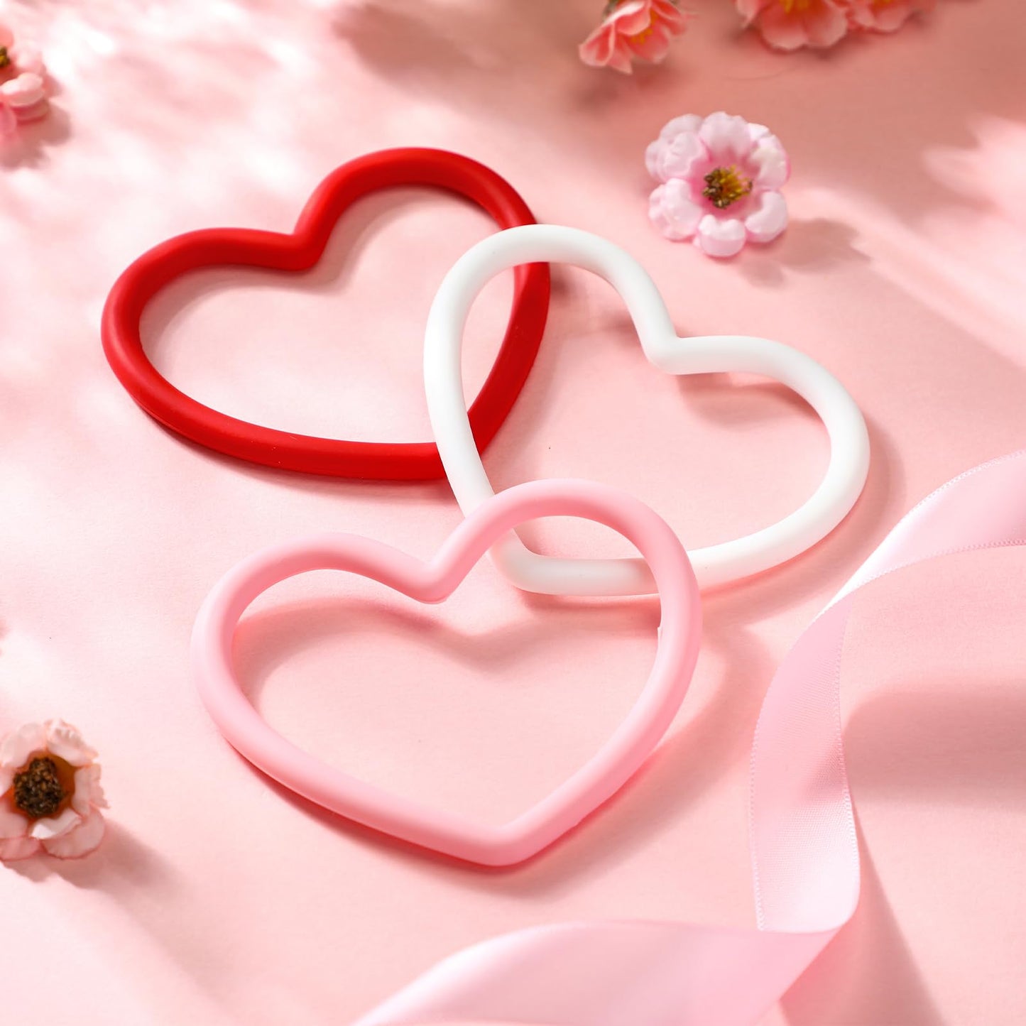 Vinsot 24 Pcs Heart Shaped Bracelets Valentine's Day Silicone Heart Bracelets 3 Colors Love Rubber Wristbands Valentine's Day Ac