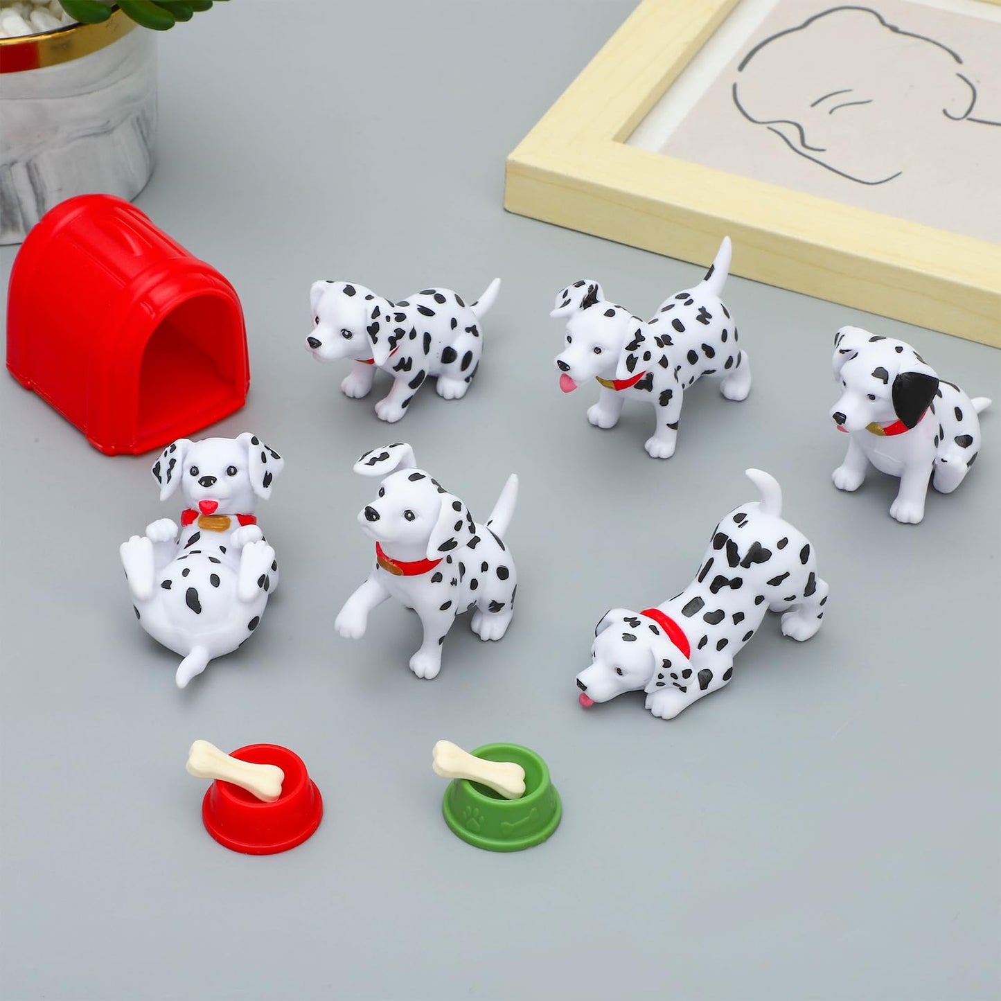 Onest 9 Pieces Mini Dog Figurines Playset Hand Painted Tiny Dogs Realistic Detailed Plastic Puppy Figures Toys Small Dog Figurin