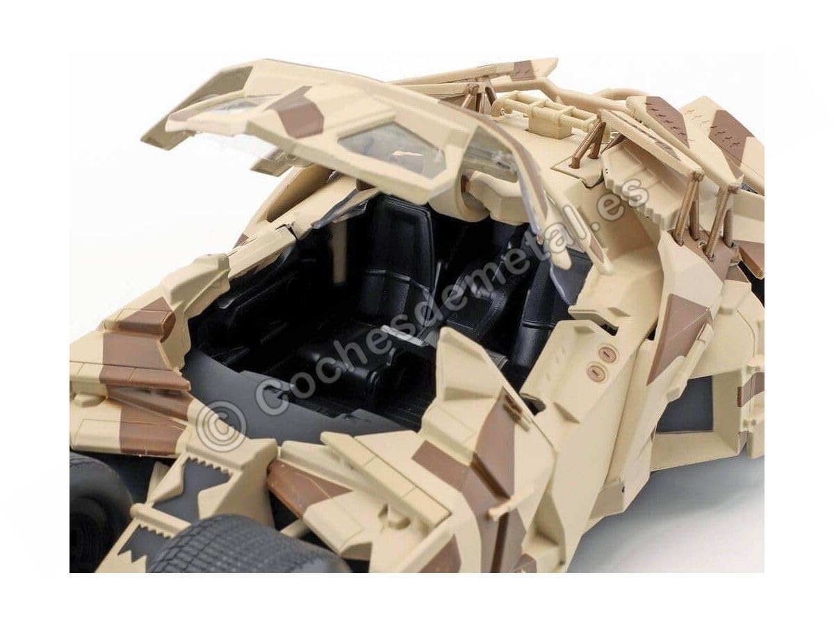 Jada Toys 1: 24 Scale The Dark Knight Batmobile Die-Cast Vehicle With Batman Figure, Multicolor