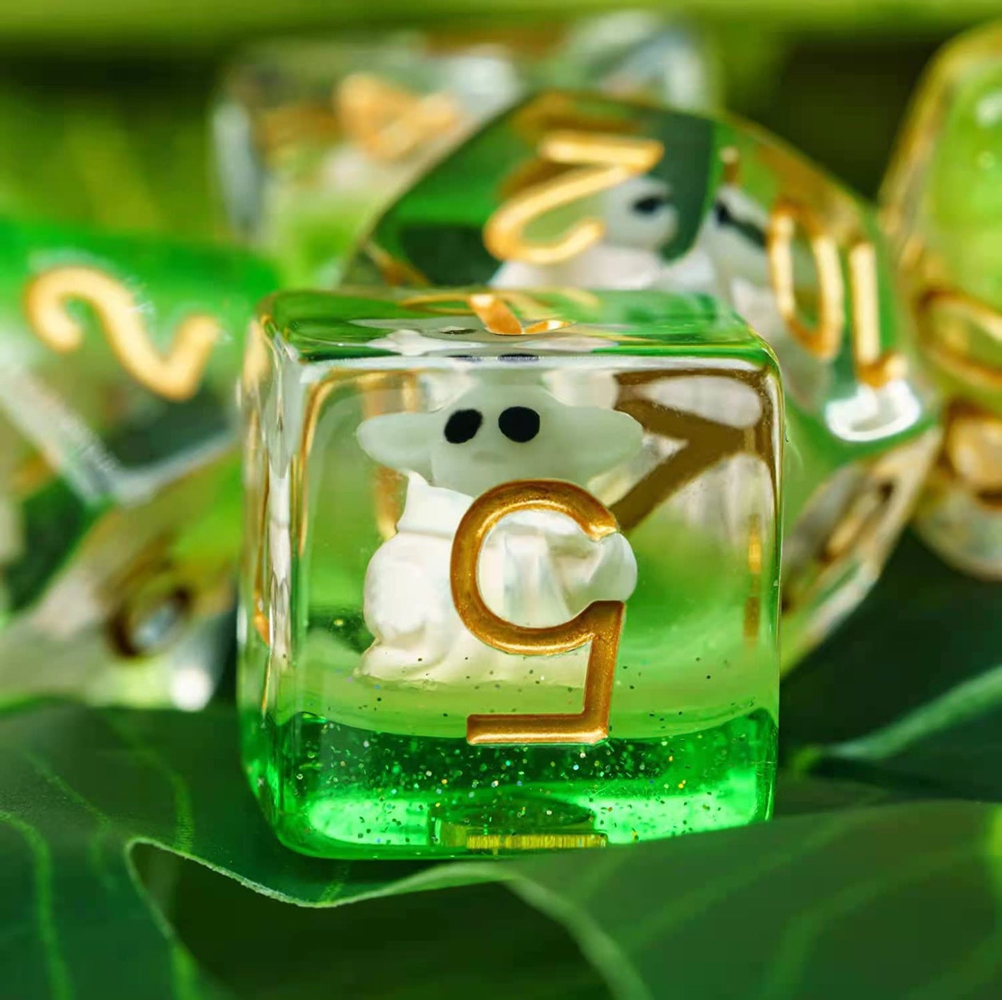 Cusdie 7-Die DND Dice, Polyhedral Dice Set Filled with Animal, for Role Playing Game Dungeons and Dragons D&D Dice MTG Pathfinde