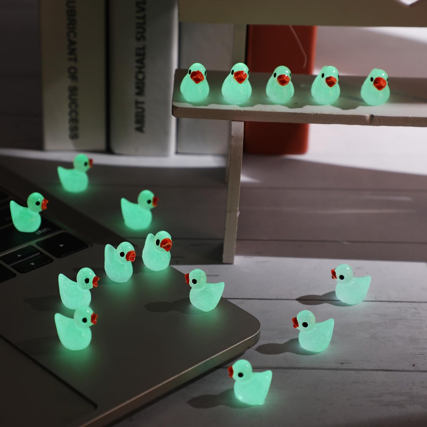 150 Pcs Luminous Tiny Ducks Mini Resin Ducks Miniature Duck Figures Micro Dollhouse Duck Accessories Landscape Gardening Decorat