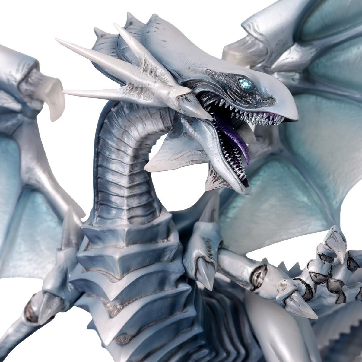 Megahouse - Yu-Gi-Oh Duel Mons Blue Eyes White Dragon Holo Edition Figure