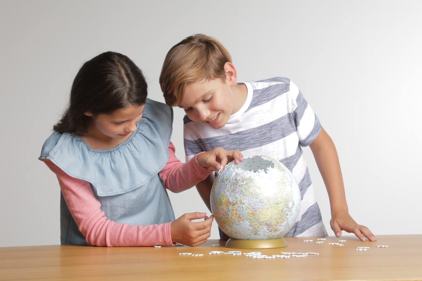 Ravensburger 3D Puzzle - The Earth, 540 Pieces, 10.8 in, Multicolor, Durable Plastic Model, Precision Fit, Easy Click Technology
