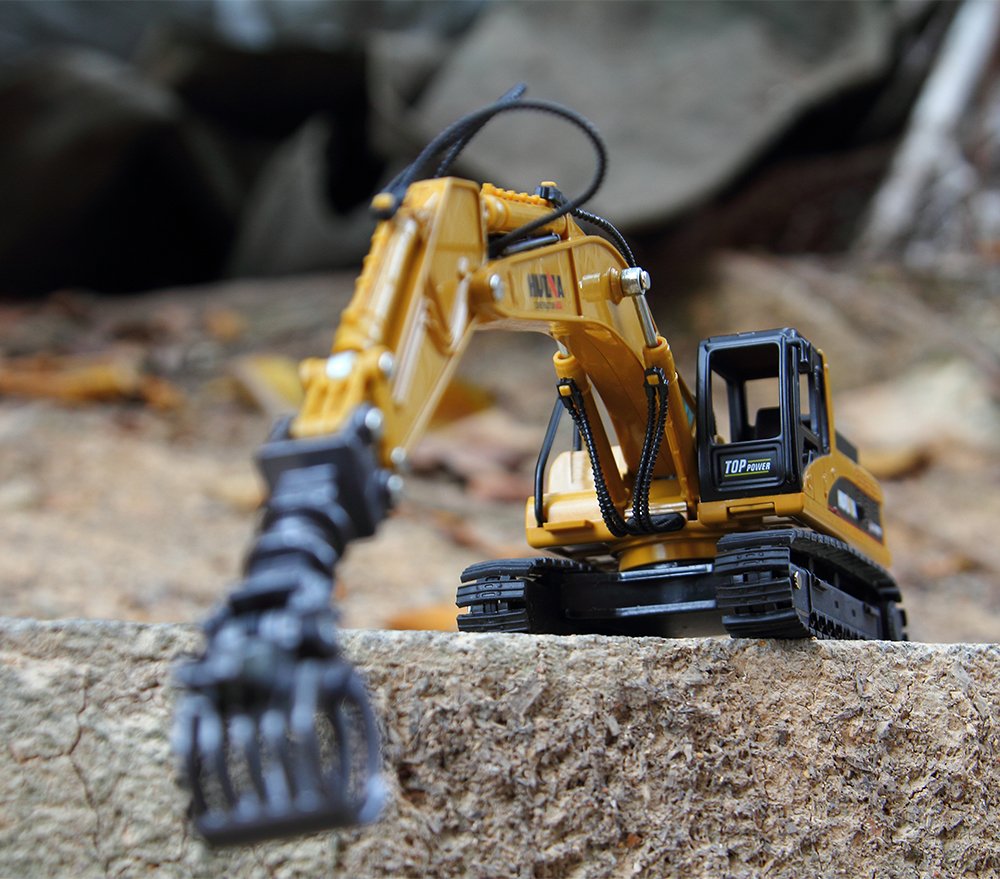 Gemini&Genius 1/50 Scale Excavator - Heavy Metal Timber Grab Vehicle for Kids & Decoration