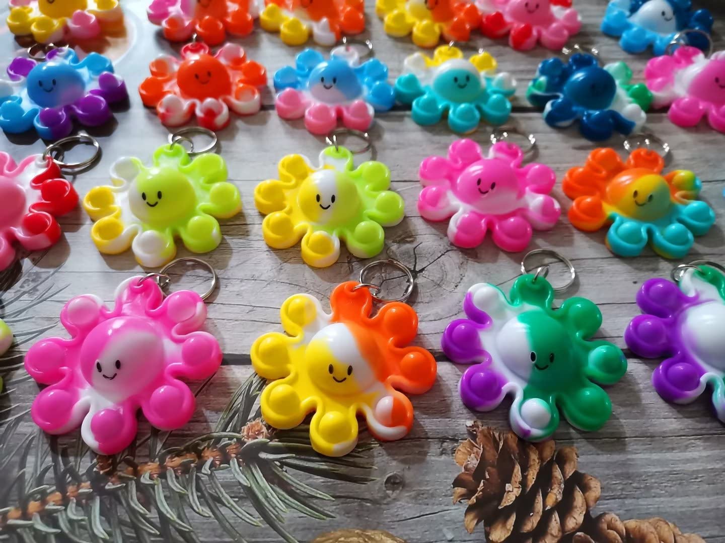 Roaqua 30 Packs Bulk Octopus Backpack Keychain Mini Pop Fidget For Students Gifts And Octopus Christmas Party Favors,Students Bu