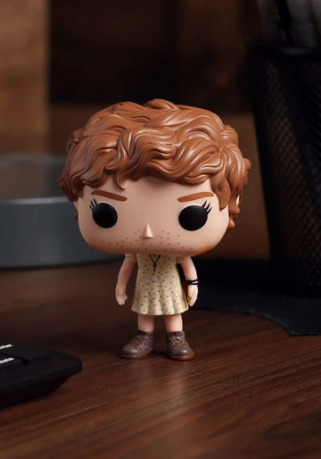 Funko POP! Movies: IT Beverly with Key Necklace (Styles May Vary) Collectible Figure, Multicolor