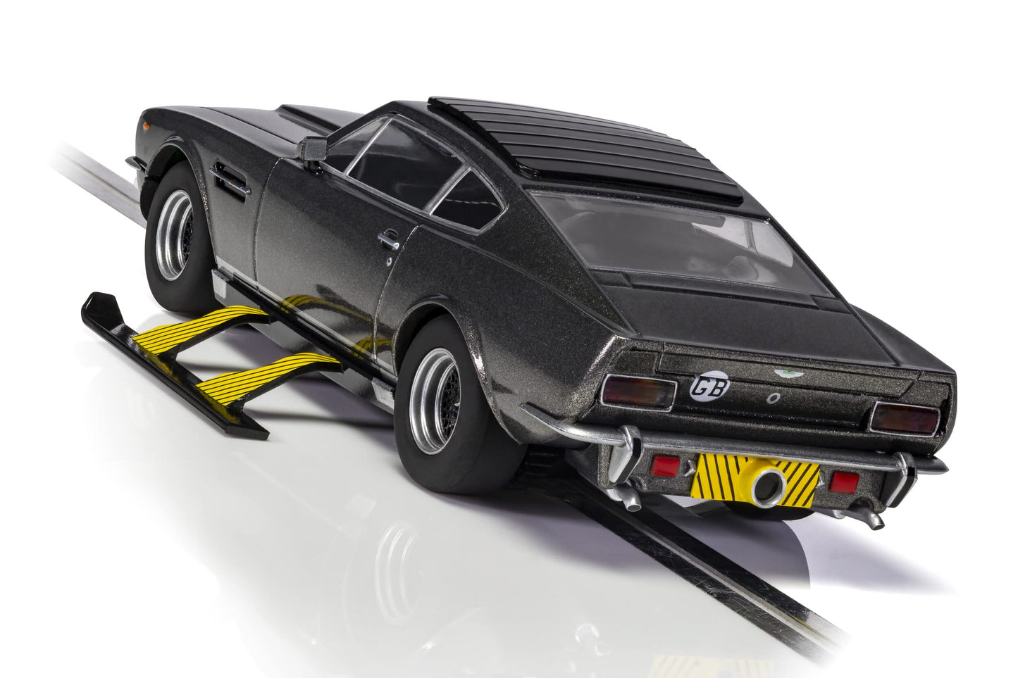 Scalextric C4239 James Bond Aston Martin V8 - The Living Daylights, Black