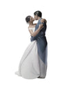 Nao A Kiss Forever (Tm). Porcelain Bride And Groom (Wedding) Figure.