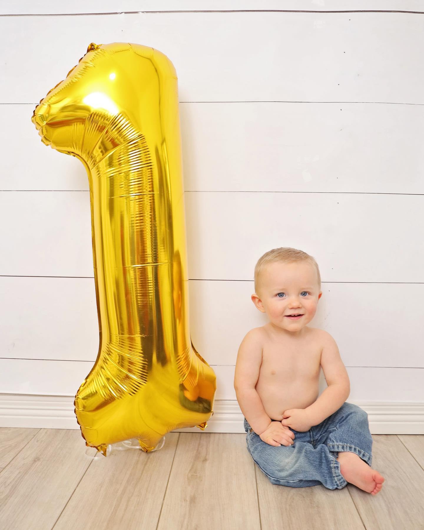 Gold Mylar Number 1 Balloon 40 Inch, Number 1 Birthday Balloon For Boy Girl, Gold Foil One Balloon For 1St 10 11 12 16 18 Birthd